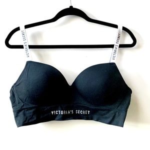 Victoria’s Secret Sz large push up no wire